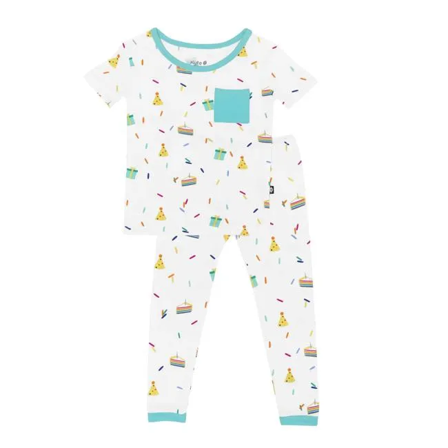 Kyte Baby Short Sleeve with Pants Pajamas in Cloud Party