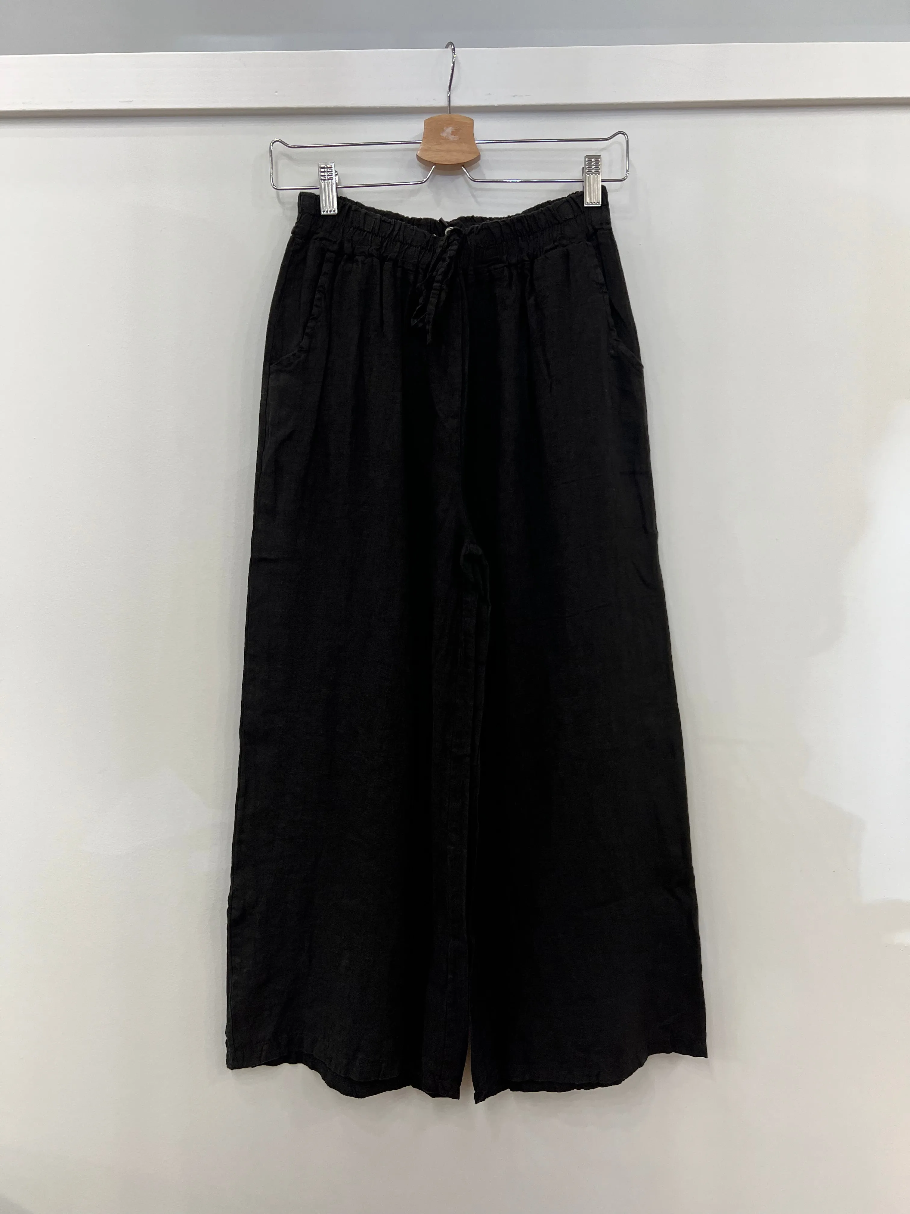 Palm Springs Linen Pants in Black